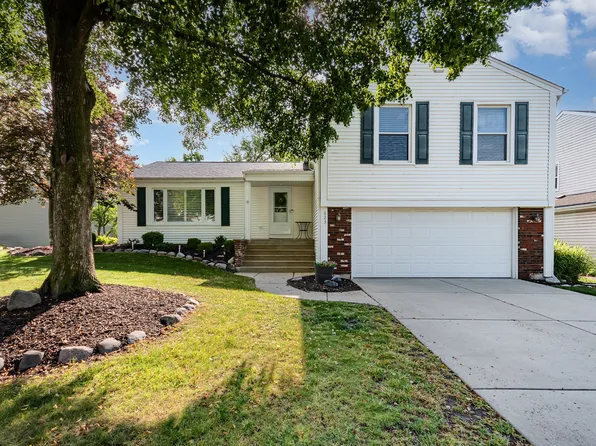 623 Brian Ave, Schaumburg, IL 60194