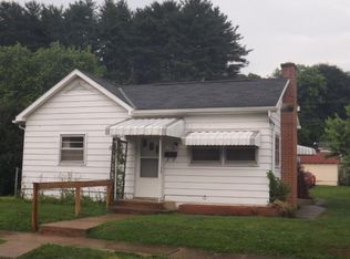 744 3rd St, Logan, OH 43138