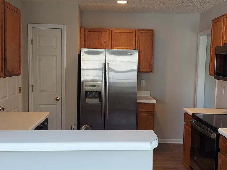 2106 Sapling Ct — Photo 6