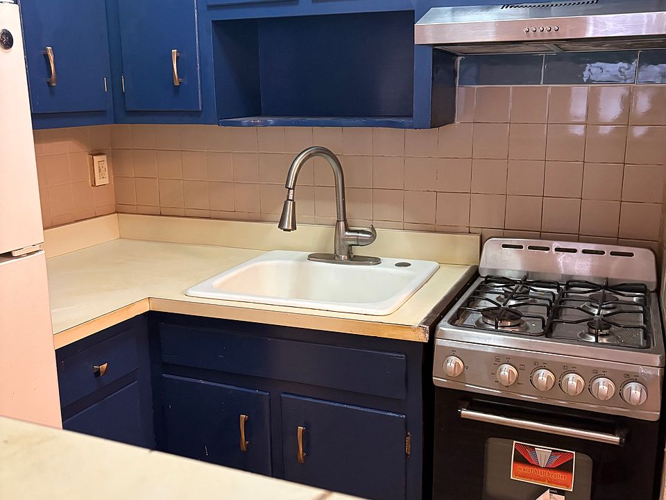 1st image of 298 Schley St #1