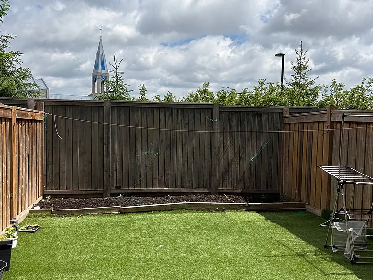 3 Vanhorne Close — Photo 22