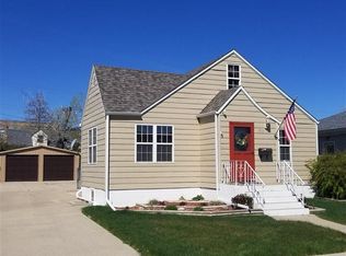 915 Farlow Ave, Rapid City, SD 57701
