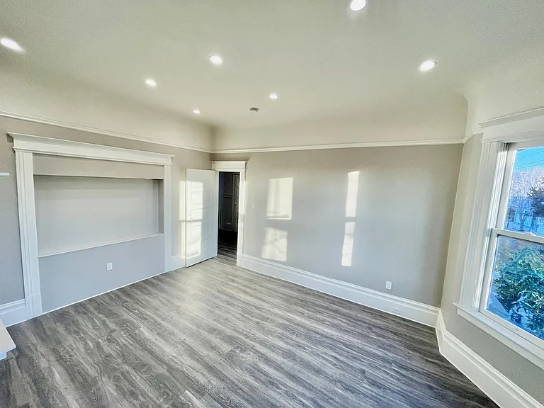 2554 Bryant St #2554 — Photo 13
