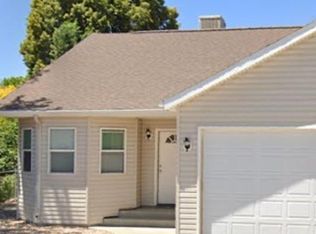 617 S 7th St, Montrose, CO 81401