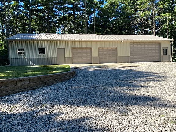 3rd image of 1319 E Lake Dr #1