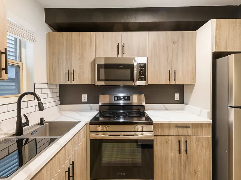 Kensington Apartments — Photo 7
