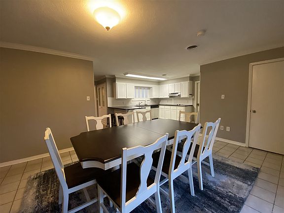 5th image of 4830 Dellwood Ln