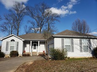 625 Rocky Ridge Cir, La Vergne, TN 37086