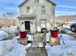 1100 National Forge Rd, Irvine, PA 16329