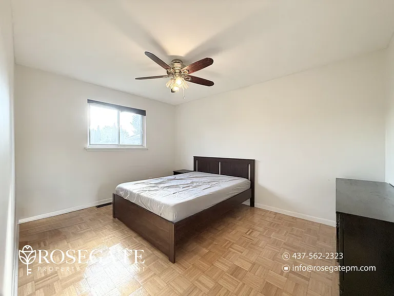 7 Gemshaw Cres #1 — Photo 14