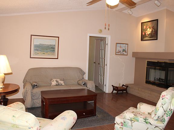 2nd image of 2575 Luna Rd SE