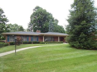 712 Antrim Rd, Windy Hills, KY 40207