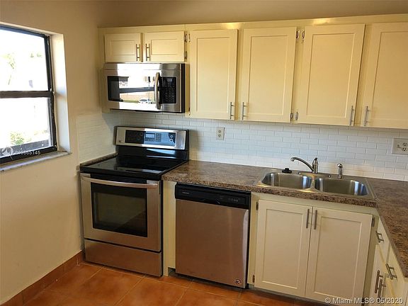 2nd image of 250 W Park Dr APT 203-5