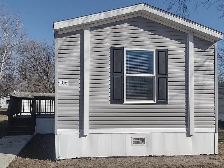 Siouxland Estates — Photo 18