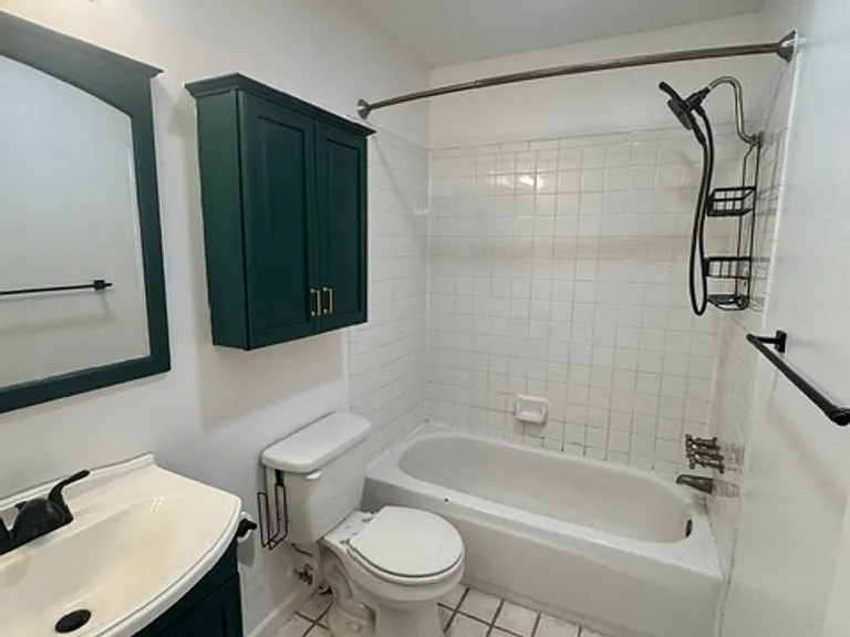 3826 Mark Ct — Photo 9