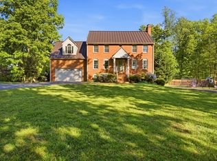 215 London Downs Dr, Forest, VA 24551