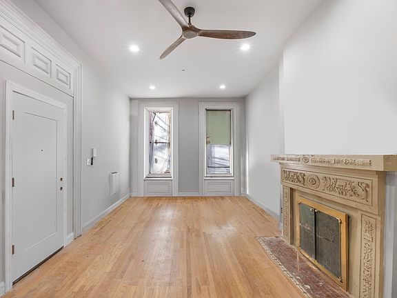 2nd image of 333 S 21st St #1F