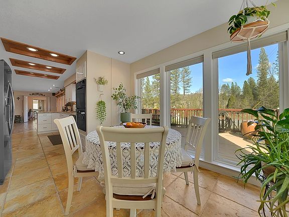 4th image of 301 Bald Mountain Rd