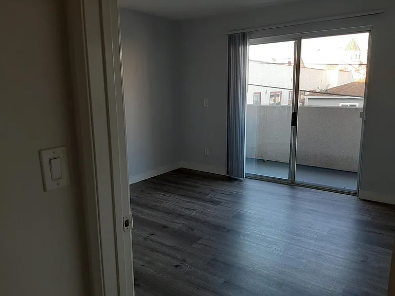 Edgemont Apartments — Photo 6