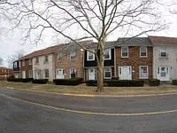 1032 Hardesty Pl W photo 1