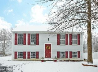 18032 Silver Leaf Dr, Gaithersburg, MD 20877