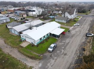 110 E Oconnell St, Howe, TX 75459