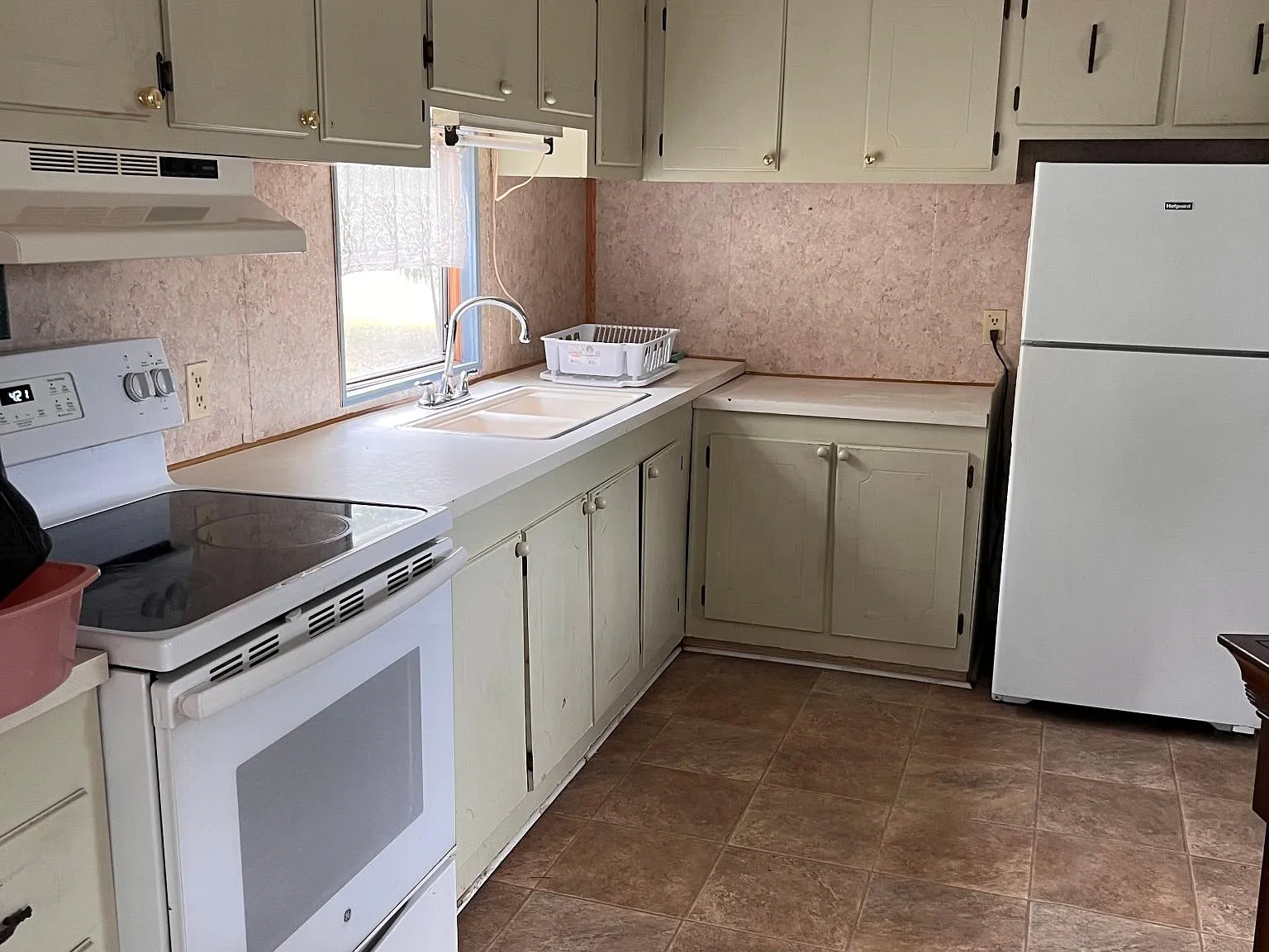 2 bed, 840 sqft, $1,375 — Photo 4