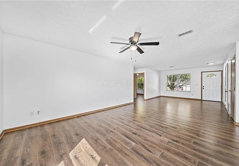 1259 Caravel Dr — Photo 8