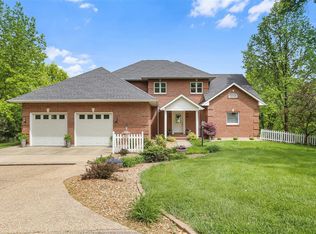 936 Scenic Ridge Dr, Washington, MO 63090