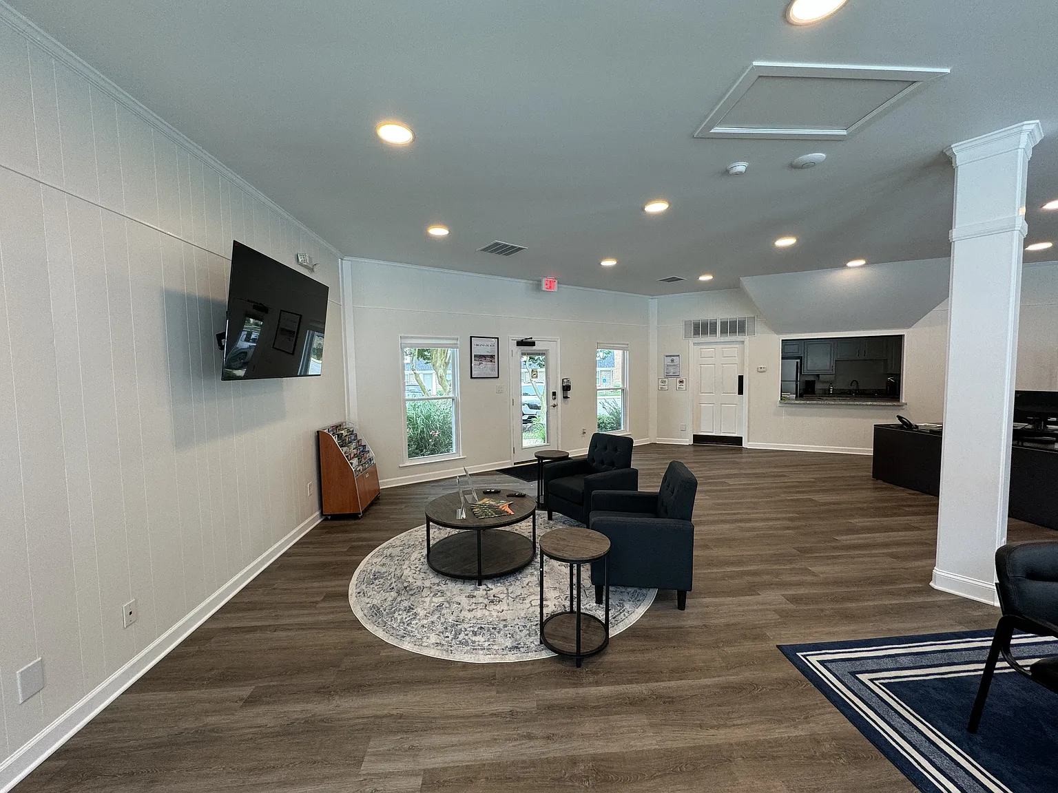 Kings Grant Landing — Photo 1