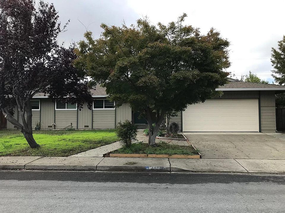 1st image of 40761 Laguna Pl