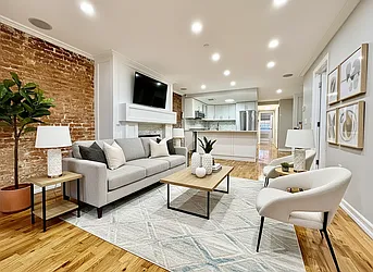 422 Clermont Avenue, #1