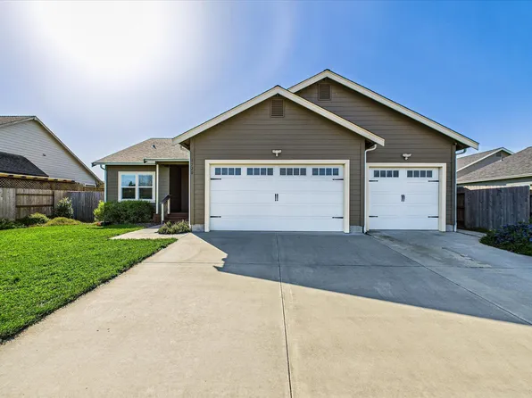 1720 Tasi Ln, McKinleyville, CA 95519