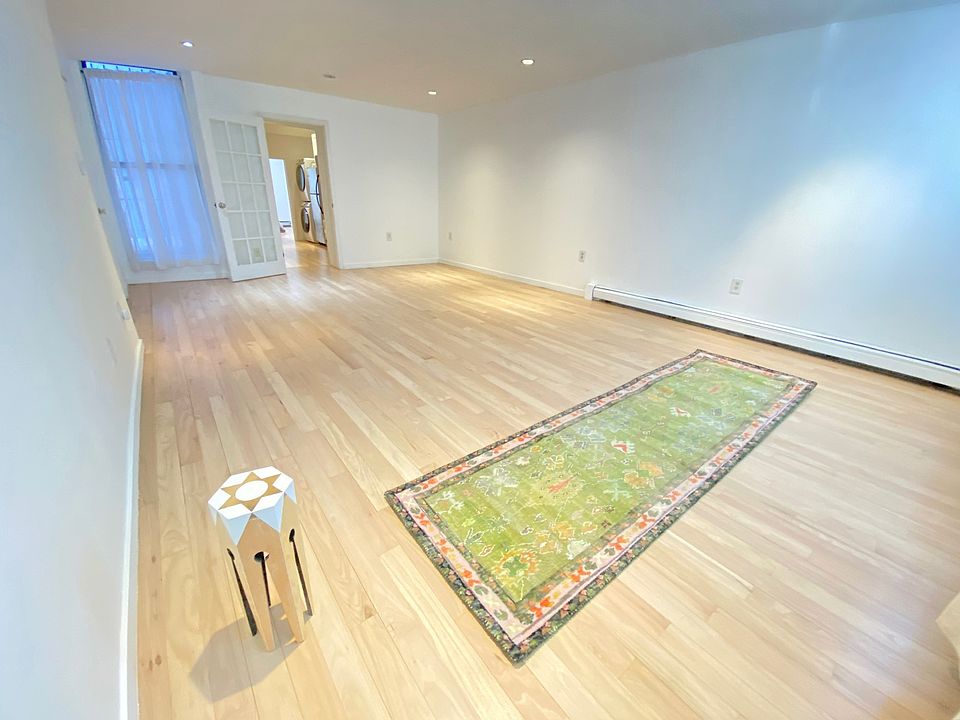1st image of 255 Union Ave #1