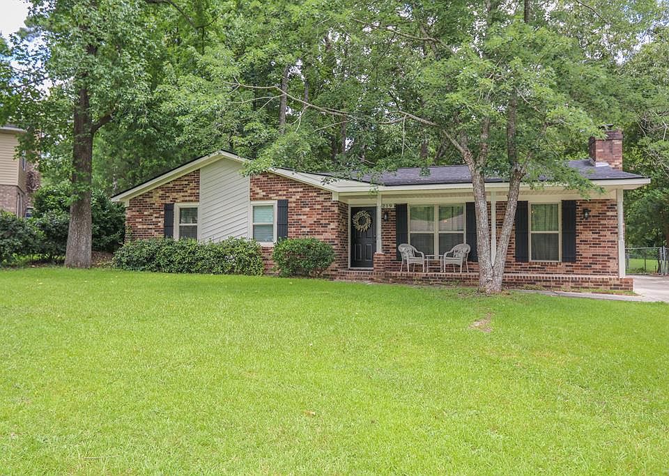 1st image of 219 Biltmore Dr