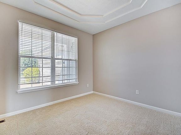 Dining Room w/ tray ceiling