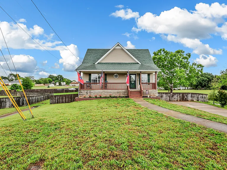 3742 Parsons Way — Photo 3