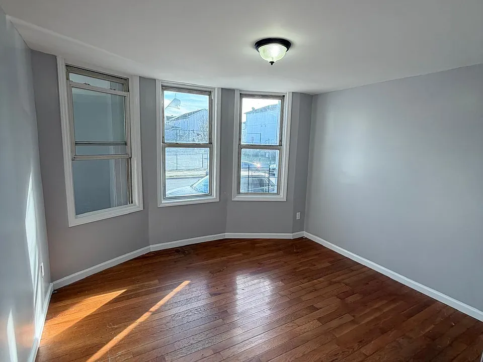 205 Florida St #6 — photo 2 of 5