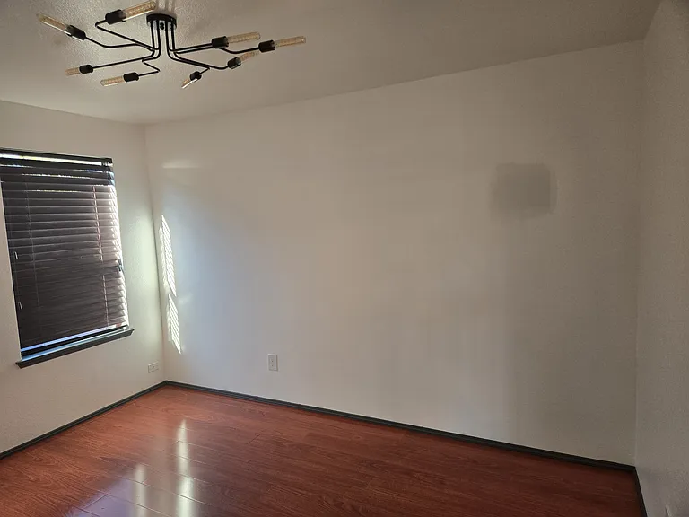 801 S 22nd Pl #A — Photo 7