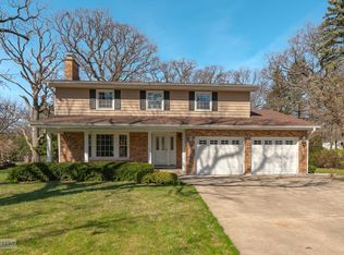 12 Partridge Sq, Oswego, IL 60543