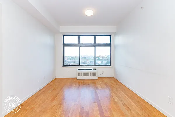 Rented by MySpaceNYC | media 28