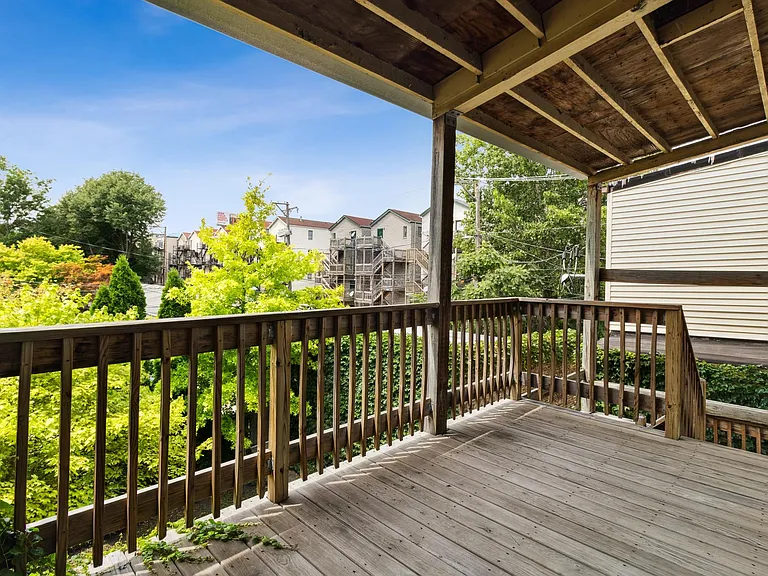 616 S Oakley Blvd #2 — Photo 15