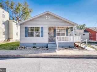 213 Market St, Highspire, PA 17034