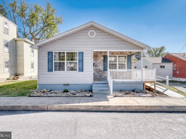 213 Market St, Highspire, PA 17034