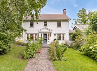 822 Chester Park Dr, Duluth, MN 55812