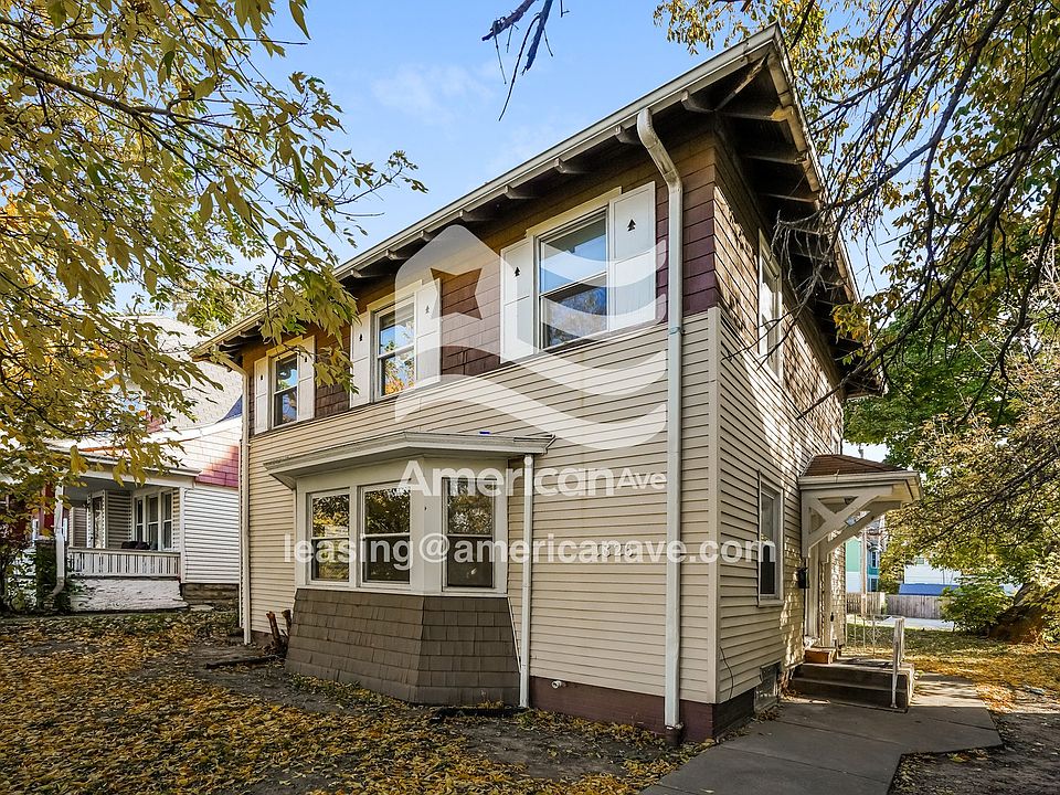 1385428_001_front_view_14116712.jpg