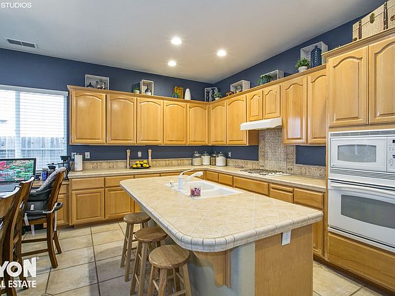 4th image of 5513 Tarkenton Ct