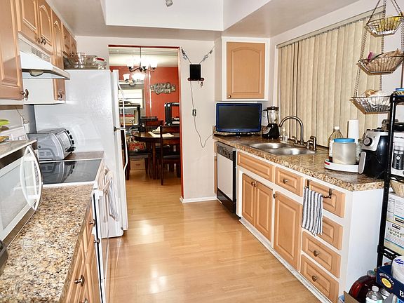 3rd image of 4405 NW 48th Avenue