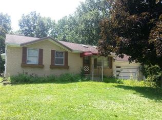 7928 Venice Dr NE, Warren, OH 44484