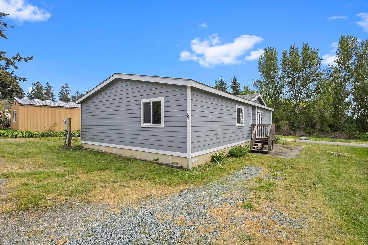306 Silverspur photo 1